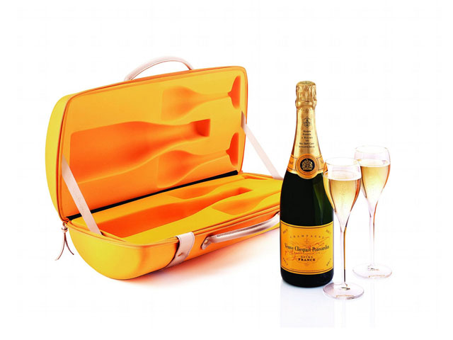 Veuve Clicquot hard shell eva champagne carry travel case with leather handle for 750ml bottle molded insert